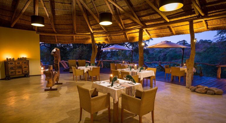 Mkulumadzi Lodge Dining