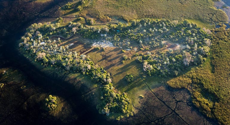 Pelo Camp Heart Shaped Island