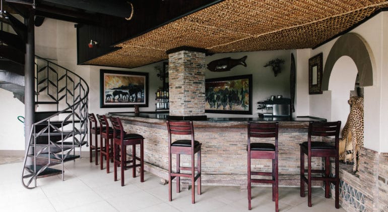 Chilo Gorge Safari Lodge Bar