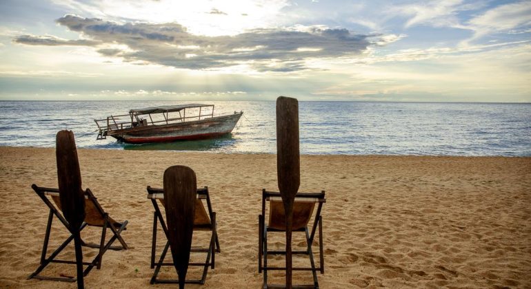 Greystoke Mahale Beachside