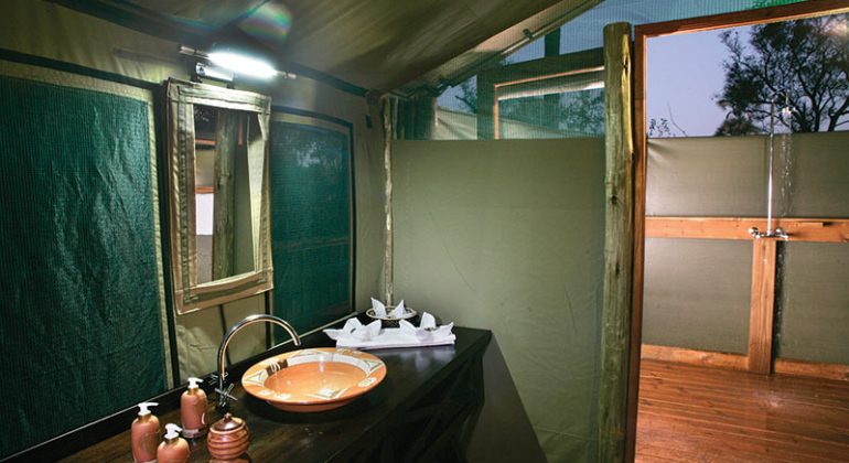 Moremi Crossing Bathroom