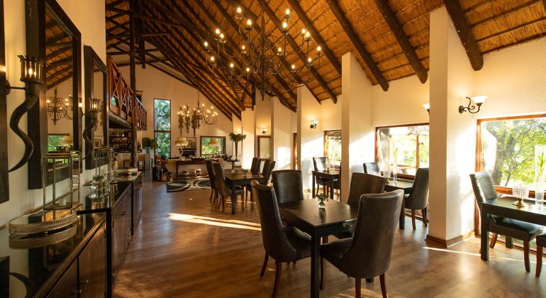 Kuname Lodge Dining