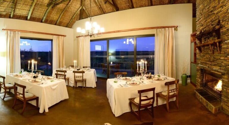 Sarili Lodge Dining