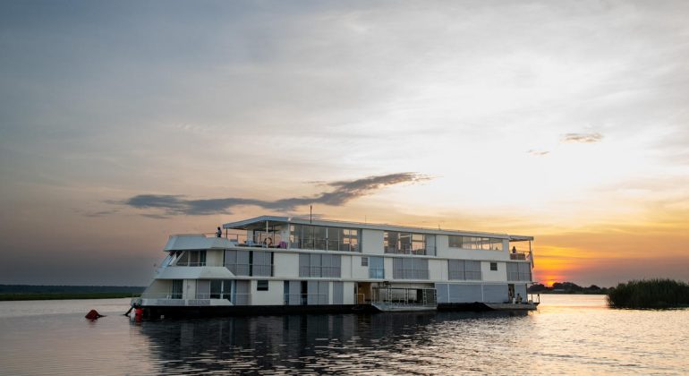 Zambezi Queen Exterior View