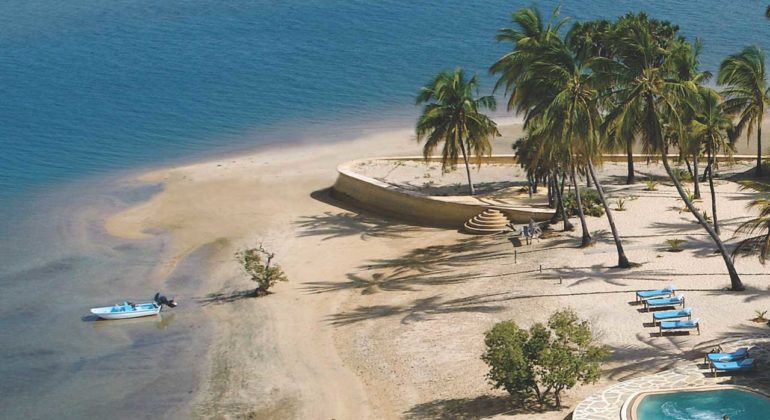 Manda Bay Beachside View