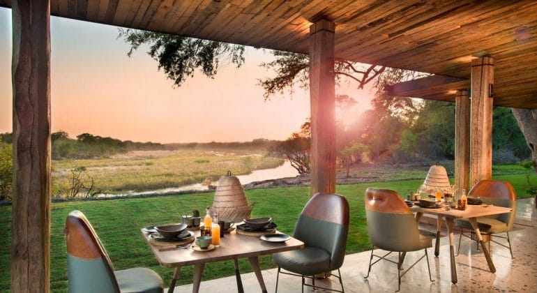 Tengile River Lodge Dining