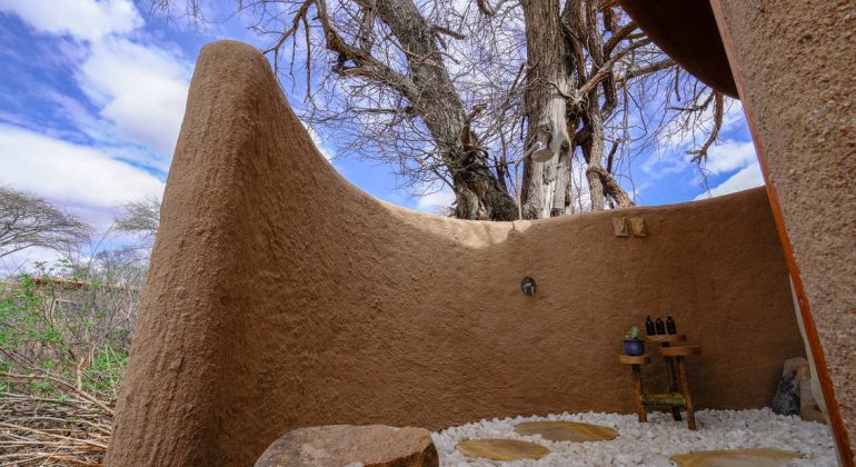 Asanja Ruaha Washroom