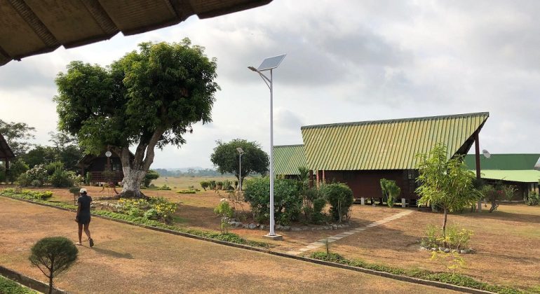 Lope Hotel Walkway