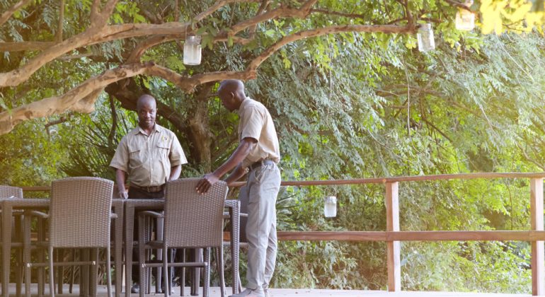 Muzimu Lodge Deck Dining