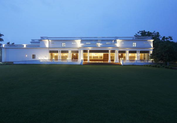 Taj Ganges Peacock Lawn