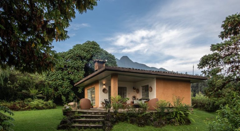 Sabyinyo Silverback Lodge Room