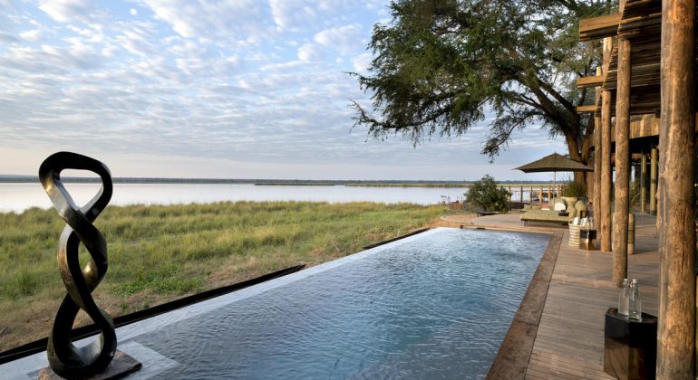 Lolebezi Infinity Pool